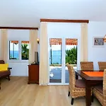 Сasa de vacaciones House Sreca