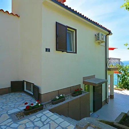 House Sreca Дом отдыха