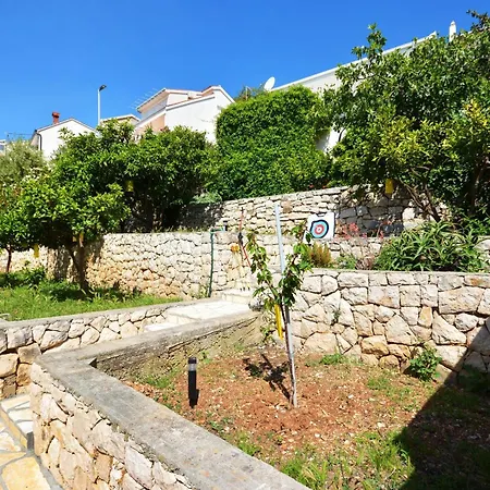 Feriehus House Sreca *